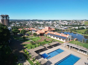Hotel Lago Dourado